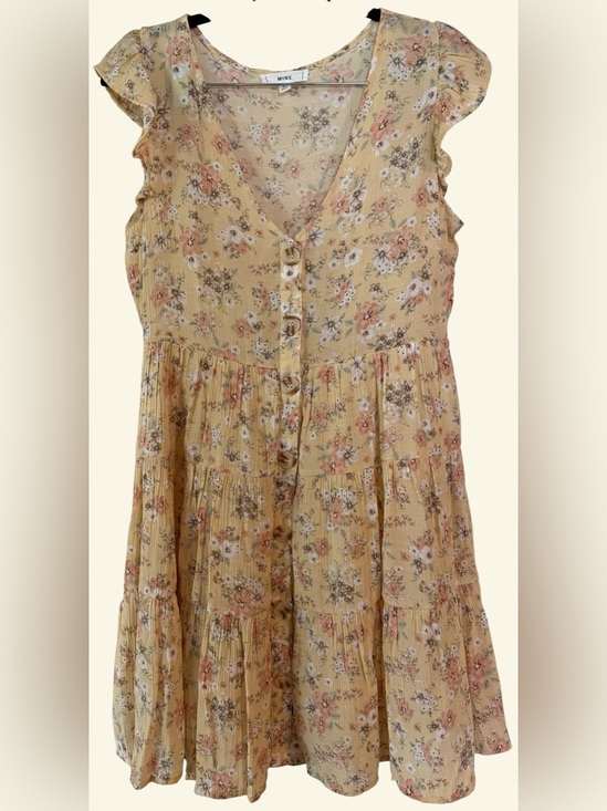 mine Dresses & Skirts - Mini Floral 🌼 Button-Front Pale Yellow Ruffle Dress